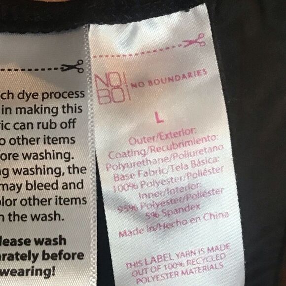 No boundaries size large Faux  leather skirt - Picture 6 of 10